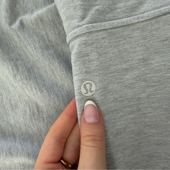 Lululemon men’s gray joggers - Picture 4 of 5